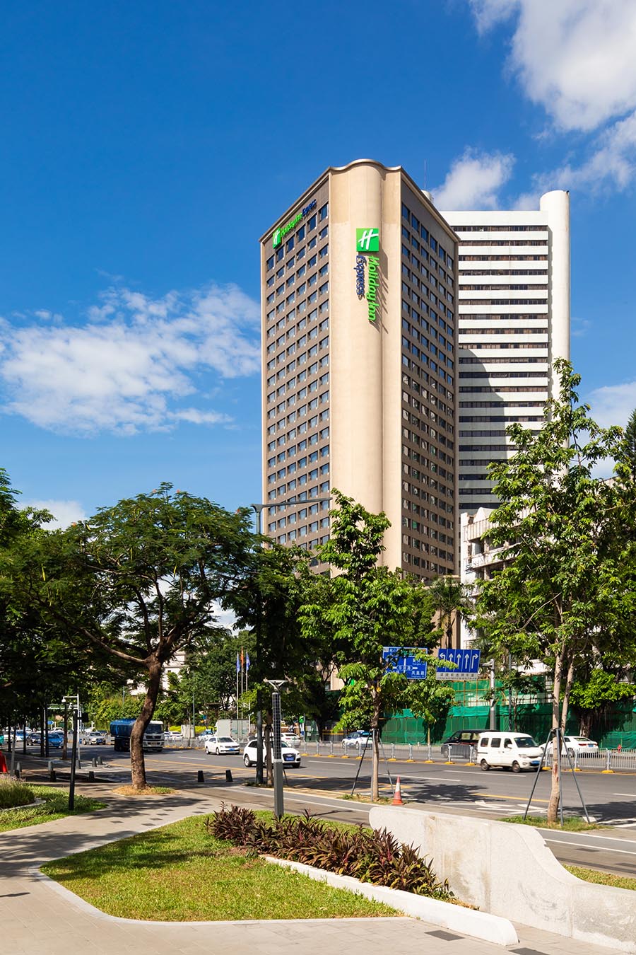 Featured image for “Holiday Inn Express Shenzhen Dongmen”