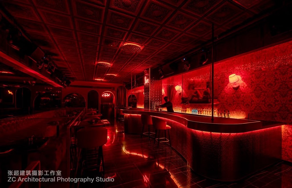 Featured image for “Red Members Club”