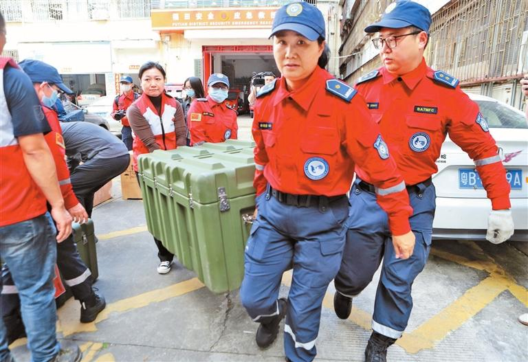 Featured image for “Relief for Earthquake in Turkey: Shenzhen Rescuers Depart”