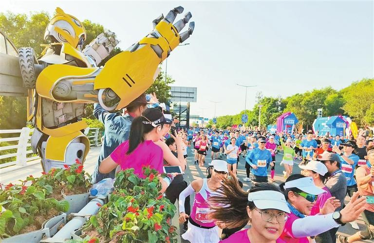 Featured image for “16,000 ran in Nanshan Half Marathon Yesterday!”