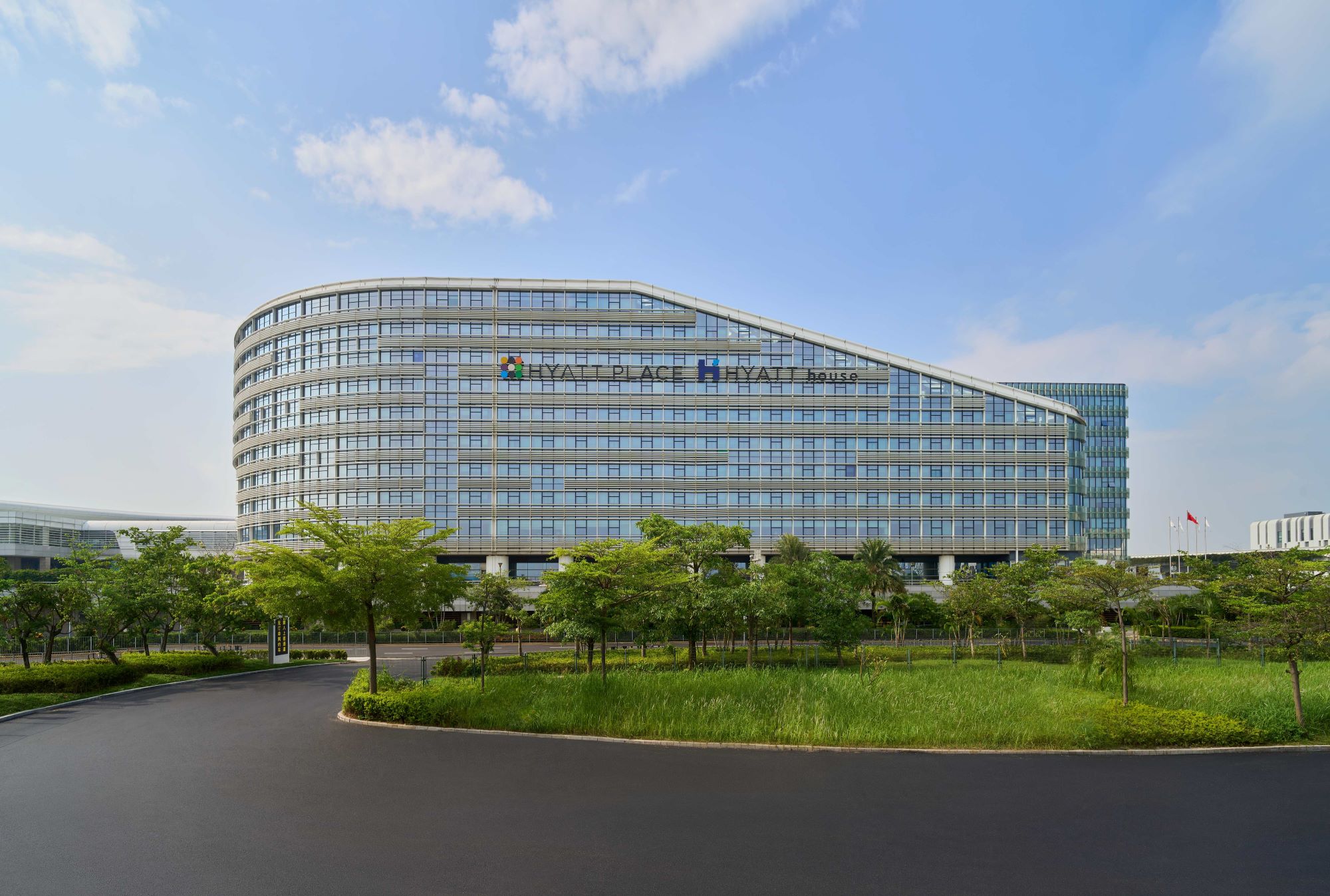 Featured image for “Hyatt Place Shenzhen Airport and Hyatt House Shenzhen Airport: 10th anniversary celebration”